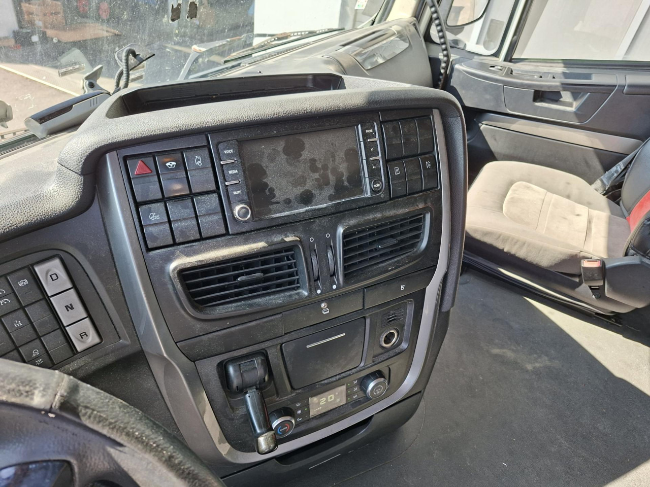 Vilcējs IVECO Stralis AS440S46T/P: foto 8 Vilcējs IVECO Stralis AS440S46T/P: foto 8