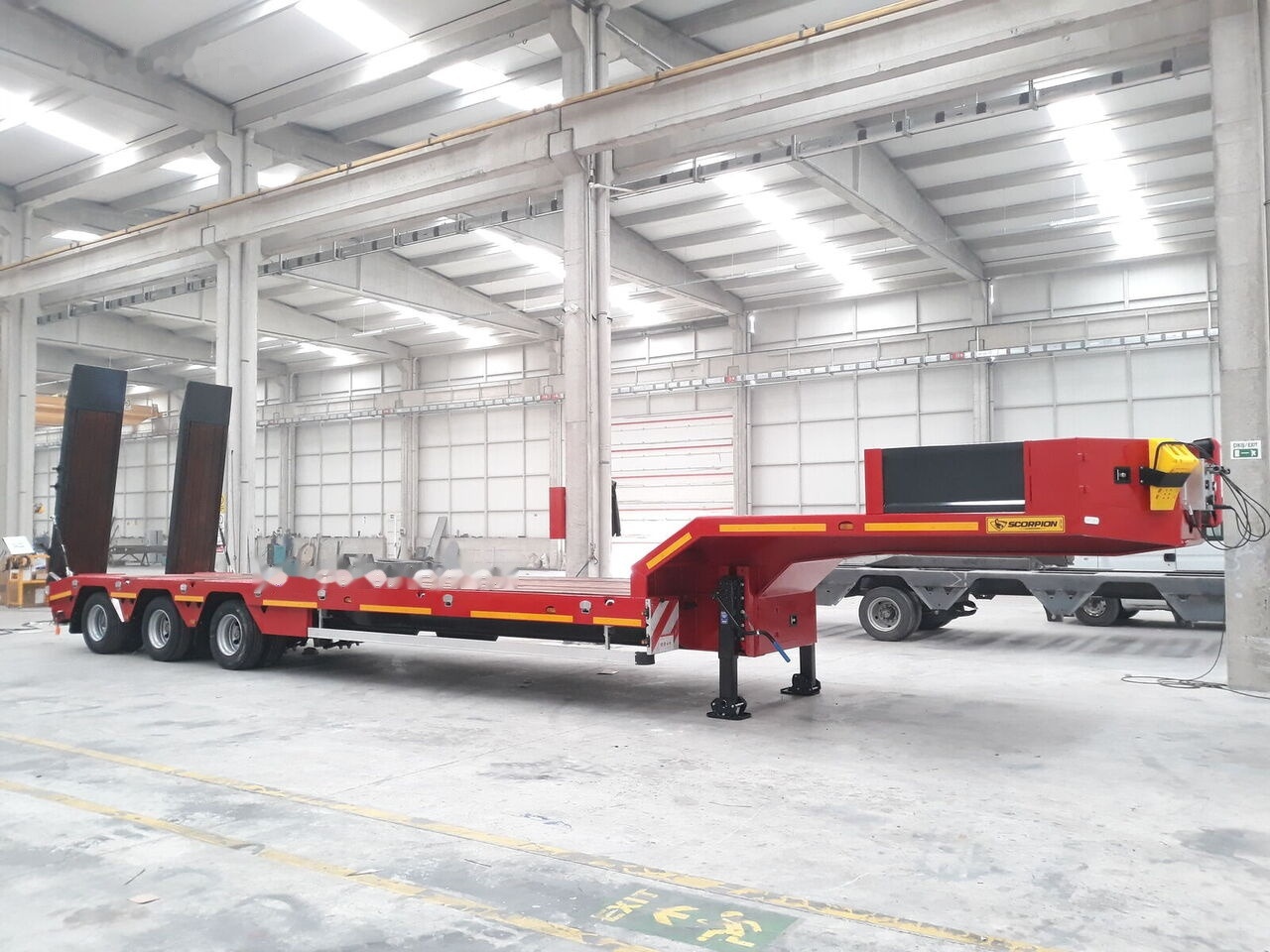 Scorpion Trailer 2024 NEW 3 AXLE (MANUFACTURER COMPANY) - Puspiekabe zema profila platforma: foto 3 Scorpion Trailer 2024 NEW 3 AXLE (MANUFACTURER COMPANY) - Puspiekabe zema profila platforma: foto 3