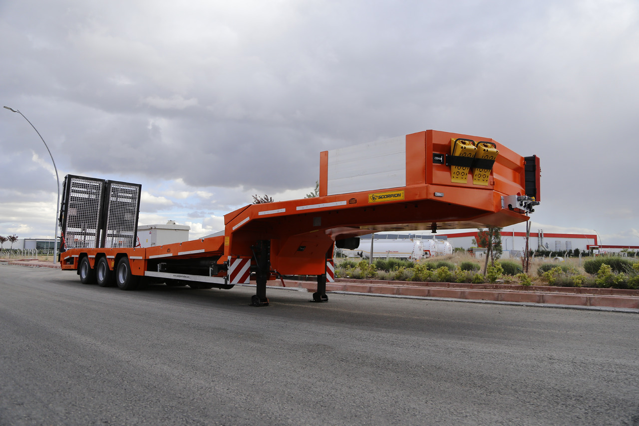 Scorpion Trailer SCORPION TRAILER 3 AXLE LOWBED SEMI TRAILER (CUSTOMIZED) - Puspiekabe zema profila platforma: foto 1 Scorpion Trailer SCORPION TRAILER 3 AXLE LOWBED SEMI TRAILER (CUSTOMIZED) - Puspiekabe zema profila platforma: foto 1