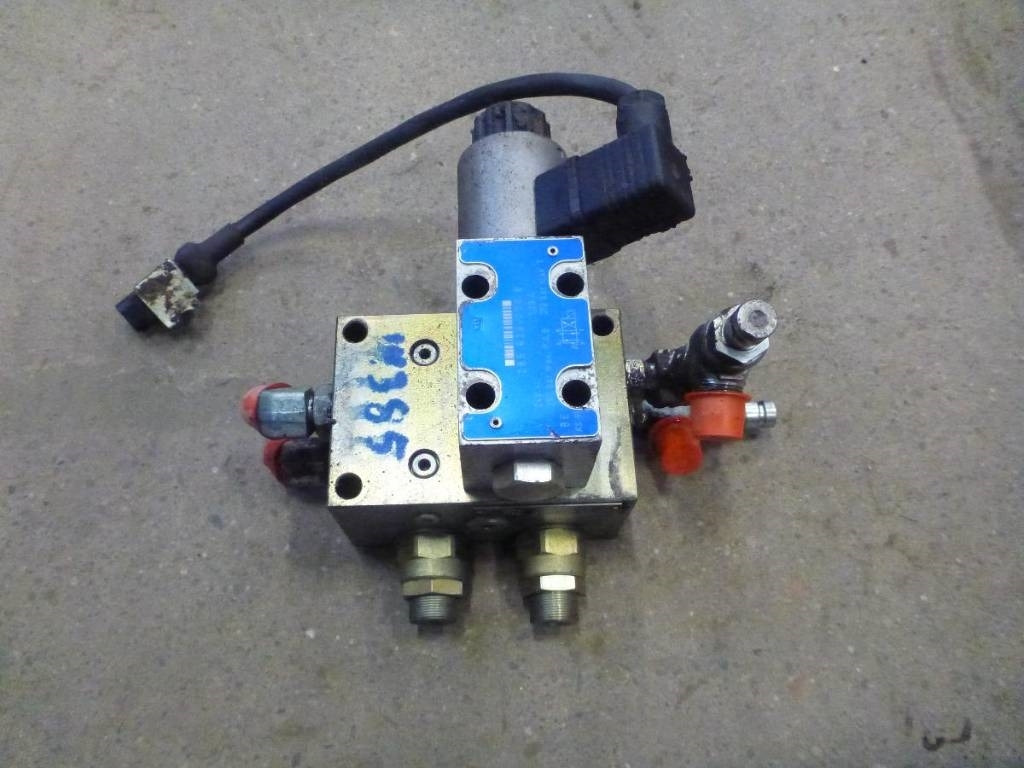 CAT 374 D Ventiler, 339-4353 - Hidraulika - Celtniecības tehnika: foto 1 CAT 374 D Ventiler, 339-4353 - Hidraulika - Celtniecības tehnika: foto 1