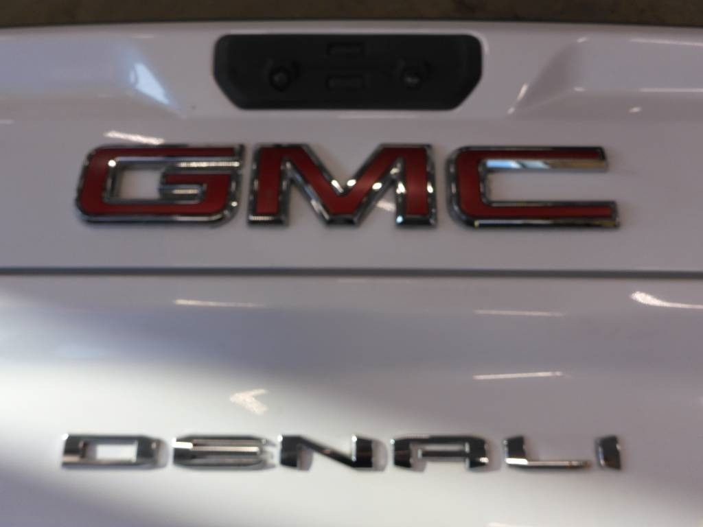 GMC Denali 2021 Flakläm - Kabīne - Kravas automašīna: foto 2 GMC Denali 2021 Flakläm - Kabīne - Kravas automašīna: foto 2