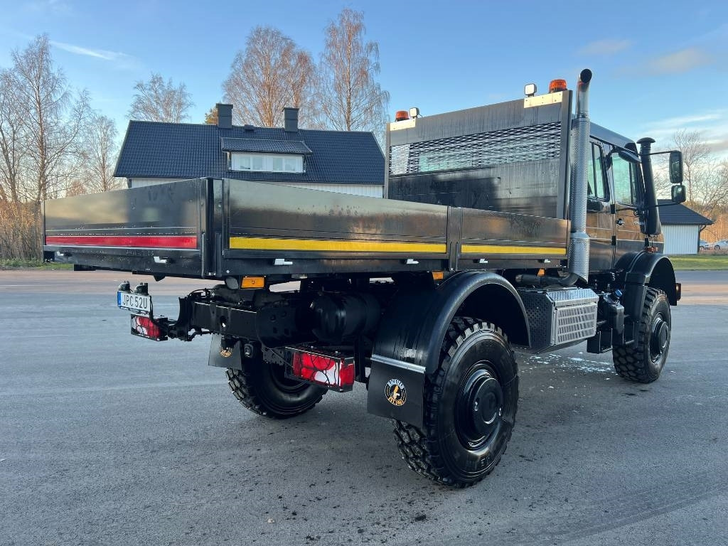 Mercedes-Benz Unimog - Bortu kravas automašīna/ Platforma, Kravas auto ar manipulatoru: foto 4 Mercedes-Benz Unimog - Bortu kravas automašīna/ Platforma, Kravas auto ar manipulatoru: foto 4