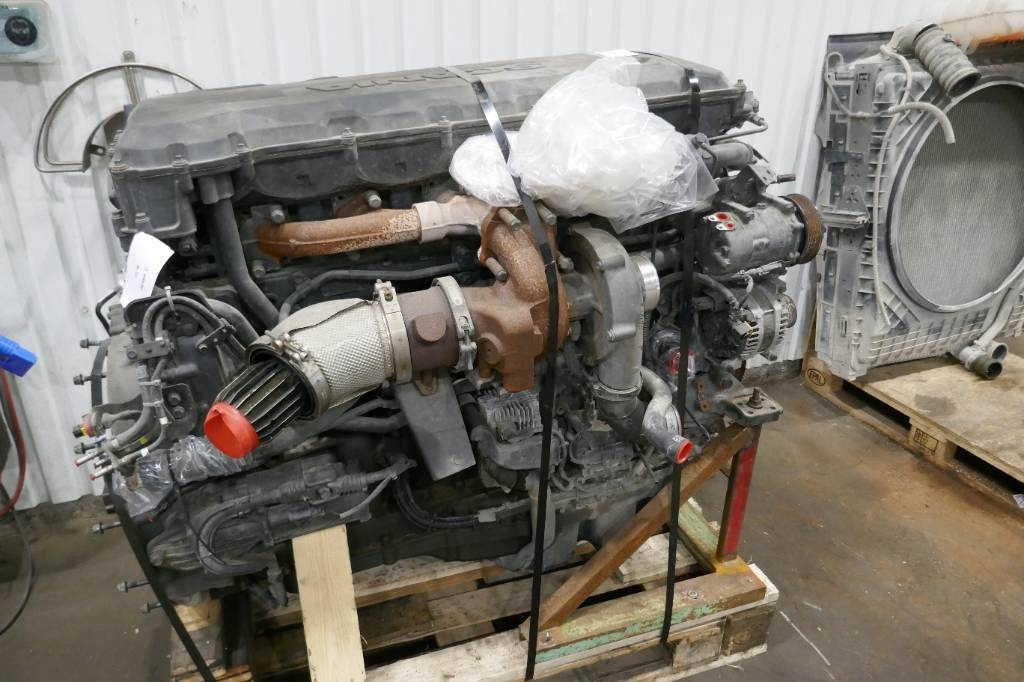 Scania R 460 - Dzinējs - Kravas automašīna: foto 2 Scania R 460 - Dzinējs - Kravas automašīna: foto 2