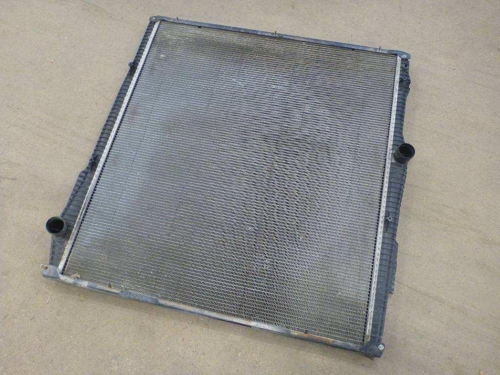 Scania R 580 - Radiators - Kravas automašīna: foto 1 Scania R 580 - Radiators - Kravas automašīna: foto 1