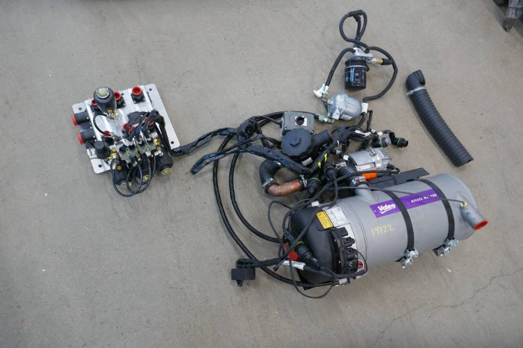 Volvo 8900 - Kabīne - Kravas automašīna: foto 1 Volvo 8900 - Kabīne - Kravas automašīna: foto 1