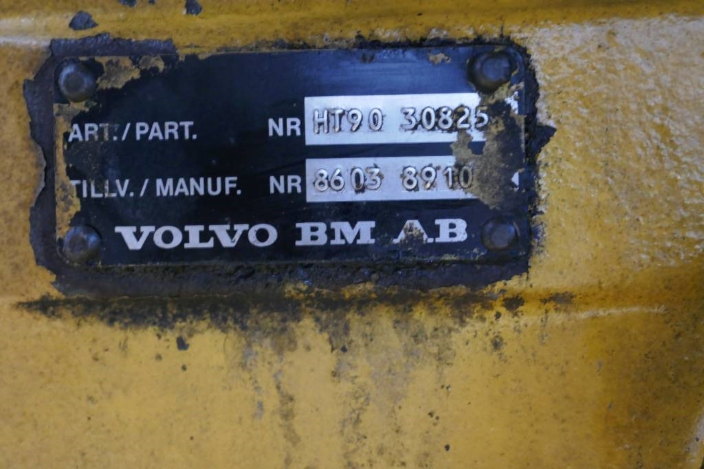 Volvo BM L 50 - Pārnesumkārba - Celtniecības tehnika: foto 5 Volvo BM L 50 - Pārnesumkārba - Celtniecības tehnika: foto 5