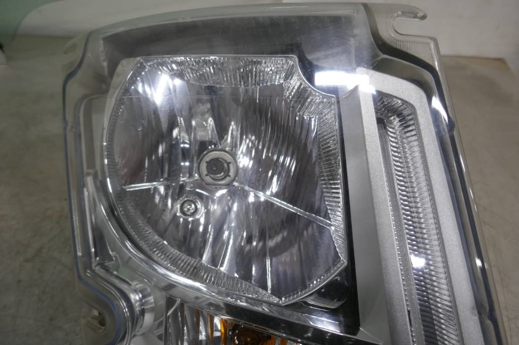 Volvo FL7 260 - Elektrosistēma - Kravas automašīna: foto 2 Volvo FL7 260 - Elektrosistēma - Kravas automašīna: foto 2