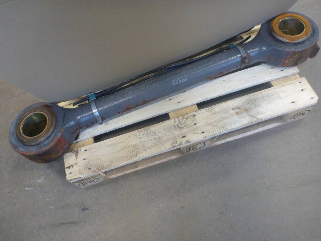 Volvo L 180 H Hundben, voe11093778 - Strēle - Celtniecības tehnika: foto 1 Volvo L 180 H Hundben, voe11093778 - Strēle - Celtniecības tehnika: foto 1