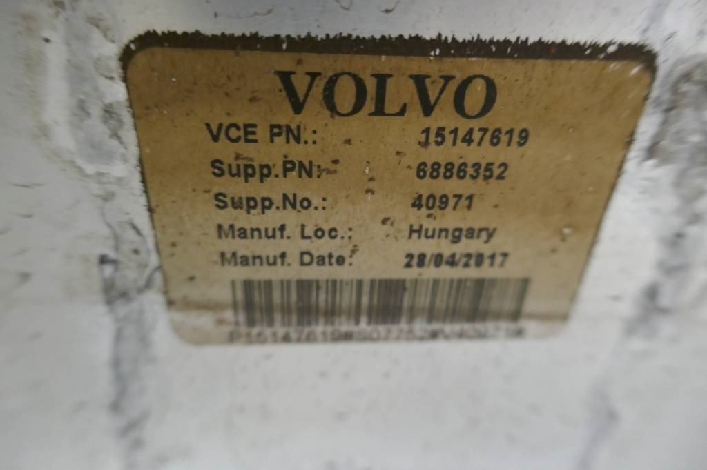 Volvo L180 HL Kylare voe15147619 - Radiators - Celtniecības tehnika: foto 3 Volvo L180 HL Kylare voe15147619 - Radiators - Celtniecības tehnika: foto 3