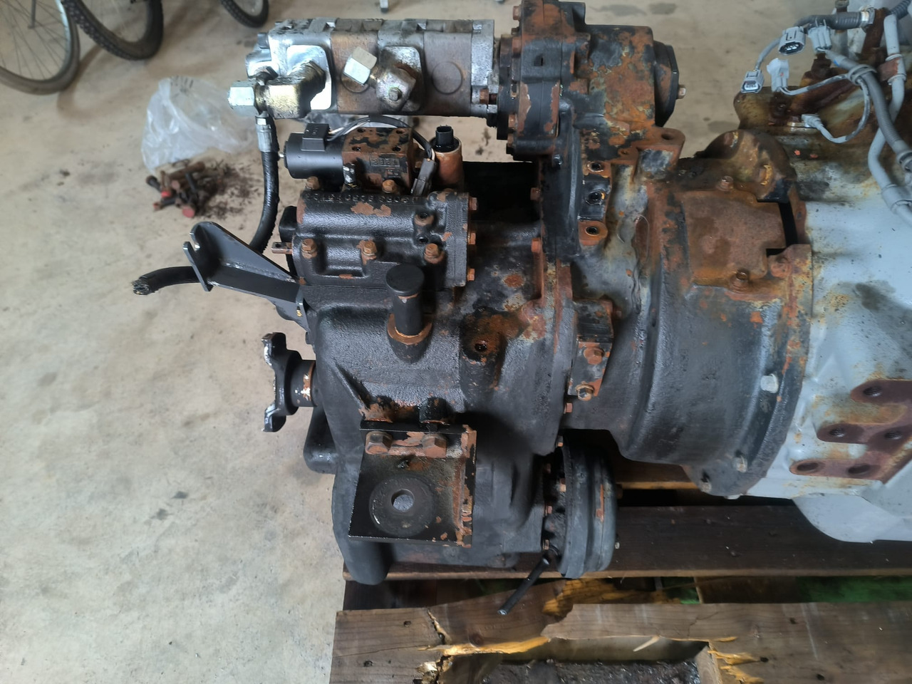 NISSAN TCM l1f6f70y - Pārnesumkārba un rezerves daļas: foto 1 NISSAN TCM l1f6f70y - Pārnesumkārba un rezerves daļas: foto 1