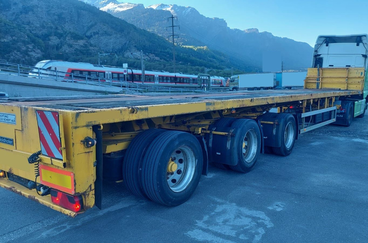 Goldhofer SPZ DL 3-36/80A, 56ton Goldhofer SPZ DL 3-36/80A, 56ton, 7m teleskop - Puspiekabe zema profila platforma: foto 2 Goldhofer SPZ DL 3-36/80A, 56ton Goldhofer SPZ DL 3-36/80A, 56ton, 7m teleskop - Puspiekabe zema profila platforma: foto 2