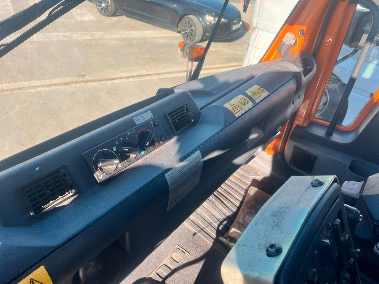 Kravas automašīna Unimog U500 4x4, Boeschungsmaehwerk Mulag: foto 11