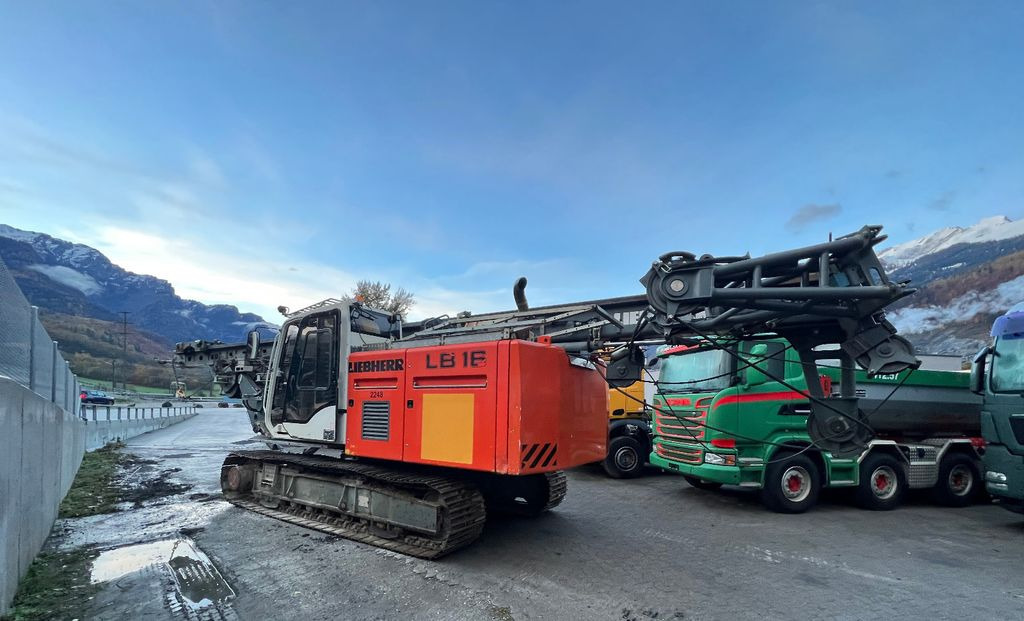 Liebherr LB16, Bohrgeraet, DRILLING RIG, SWISS, 11840h - Urbšanas mašīna: foto 5 Liebherr LB16, Bohrgeraet, DRILLING RIG, SWISS, 11840h - Urbšanas mašīna: foto 5
