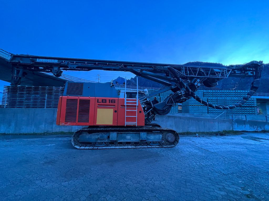 Liebherr LB16, Bohrgeraet, DRILLING RIG, SWISS, 11840h - Urbšanas mašīna: foto 2 Liebherr LB16, Bohrgeraet, DRILLING RIG, SWISS, 11840h - Urbšanas mašīna: foto 2