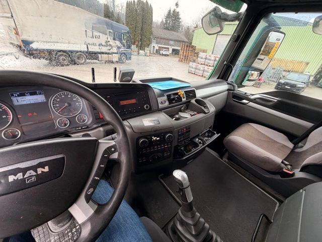 Kravas auto ar manipulatoru, Kravas automašīna ar tentu MAN TGS 35.480 10x6,E5,Palfinger PK92002+JIB+winch: foto 15