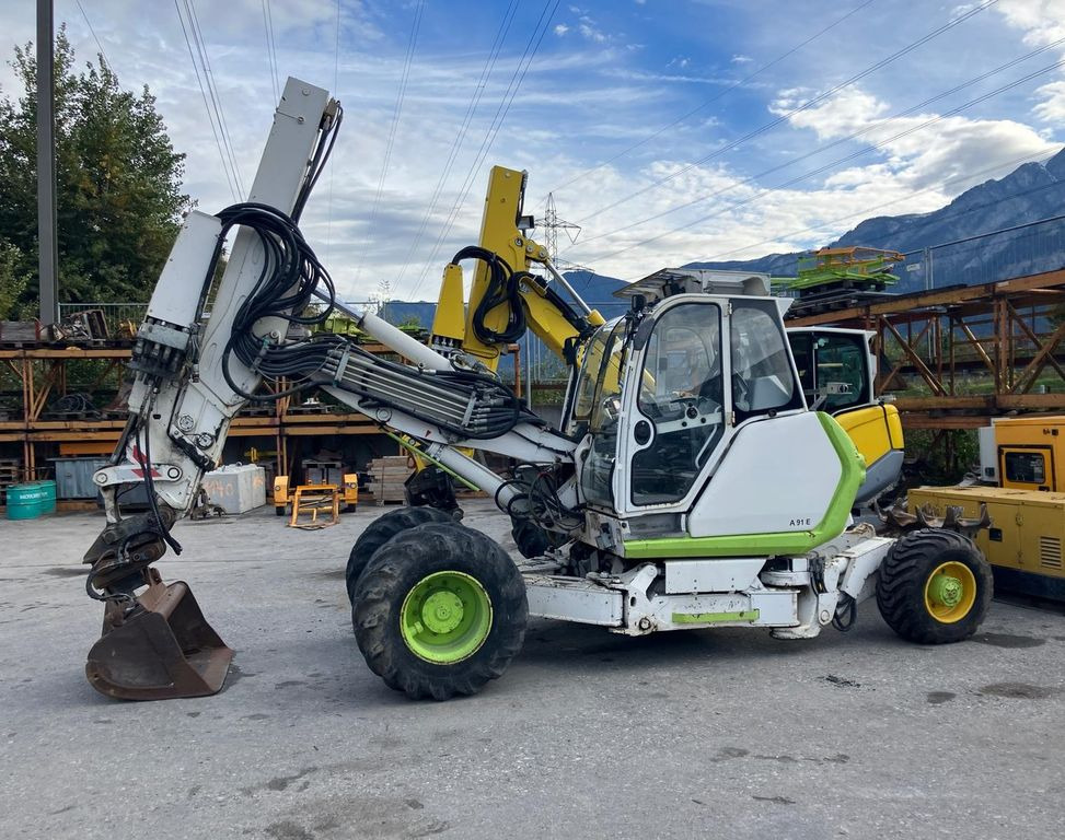 Soļojošais ekskavators-zirneklis Menzi Muck A91 4x4, Schreitbagger: foto 1