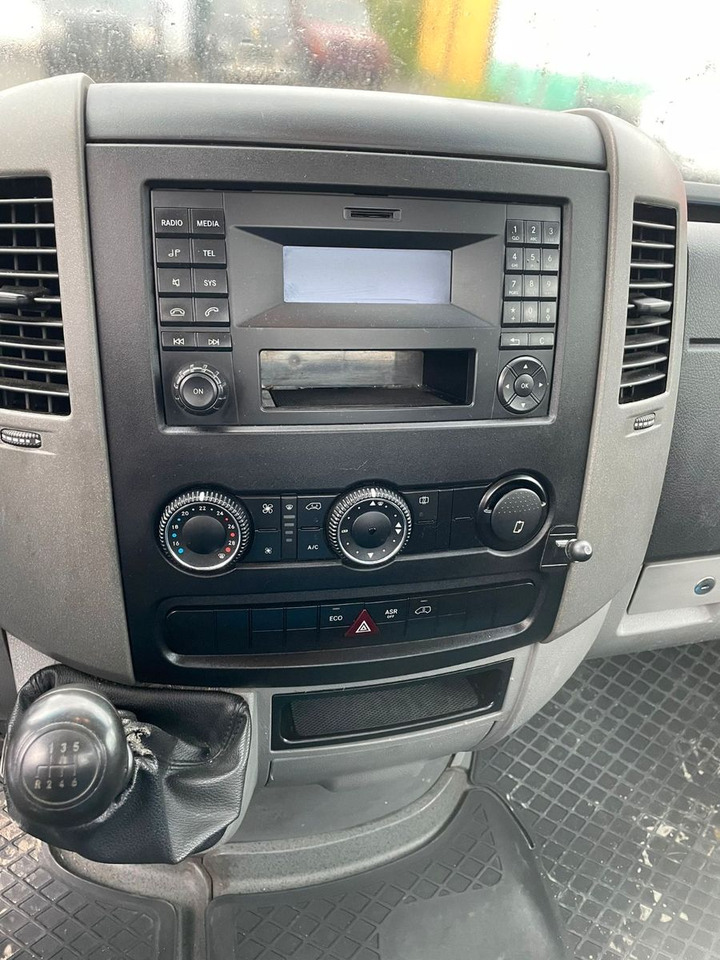 Mercedes-Benz 316 CDI, 5.20m Pritsche - Automašīna ar kravas platformu: foto 4 Mercedes-Benz 316 CDI, 5.20m Pritsche - Automašīna ar kravas platformu: foto 4