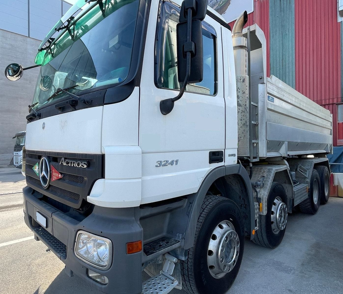 Mercedes-Benz Actros 3241 8x4,E5,Wechselsystem Mischer/Kipper - Betonvedējs: foto 3 Mercedes-Benz Actros 3241 8x4,E5,Wechselsystem Mischer/Kipper - Betonvedējs: foto 3