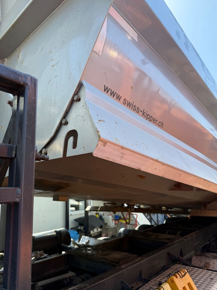 Kravas automašīna pašizgāzējs Mercedes-Benz Arocs 4451 10x4, E6, Swiss Kipper, Dumper: foto 11