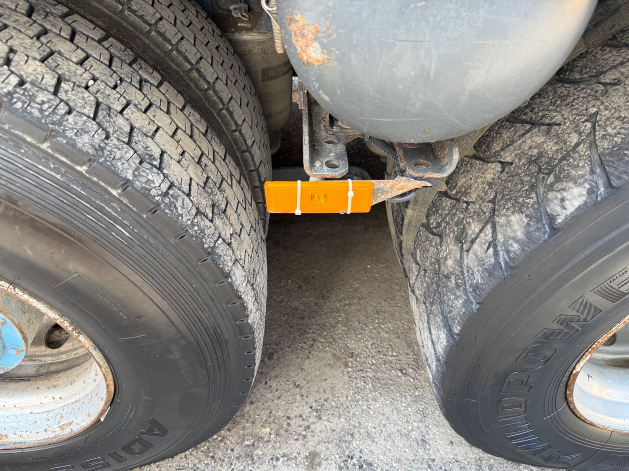 Kravas automašīna pašizgāzējs Mercedes-Benz Arocs 4451 10x4, E6, Swiss Kipper, Dumper: foto 20