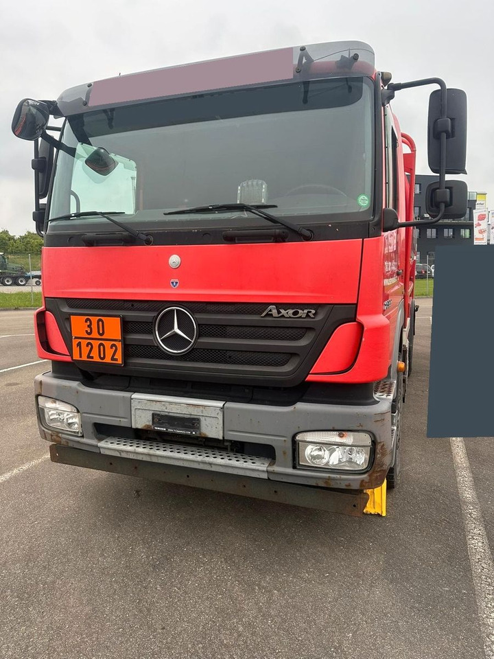 Mercedes-Benz Axor 1833, ADR, E4, 2 Kammern 1. 5000L 2. 7000L - Autocisterna: foto 2 Mercedes-Benz Axor 1833, ADR, E4, 2 Kammern 1. 5000L 2. 7000L - Autocisterna: foto 2