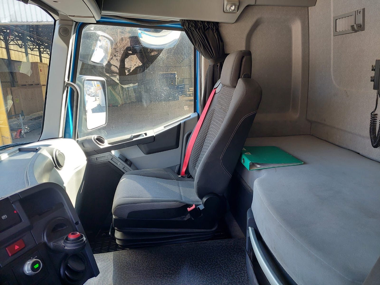 Kravas automašīna pašizgāzējs Renault C520 10x4, E6, Moser Silo Kipper 19m³: foto 13