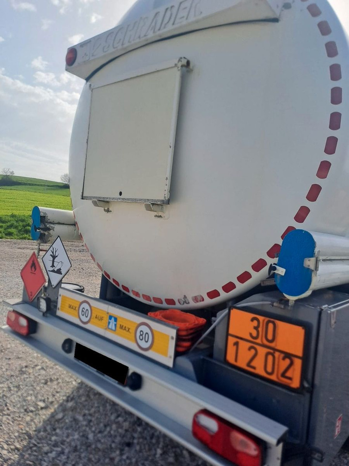 Schrader ADR, Treibstoff Diesel/Benzin, 4 Kammern, Sening Schrader ADR, Treibstoff Diesel/Benzin, 4 Kammern, Sening - Puspiekabe cisterna: foto 4 Schrader ADR, Treibstoff Diesel/Benzin, 4 Kammern, Sening Schrader ADR, Treibstoff Diesel/Benzin, 4 Kammern, Sening - Puspiekabe cisterna: foto 4