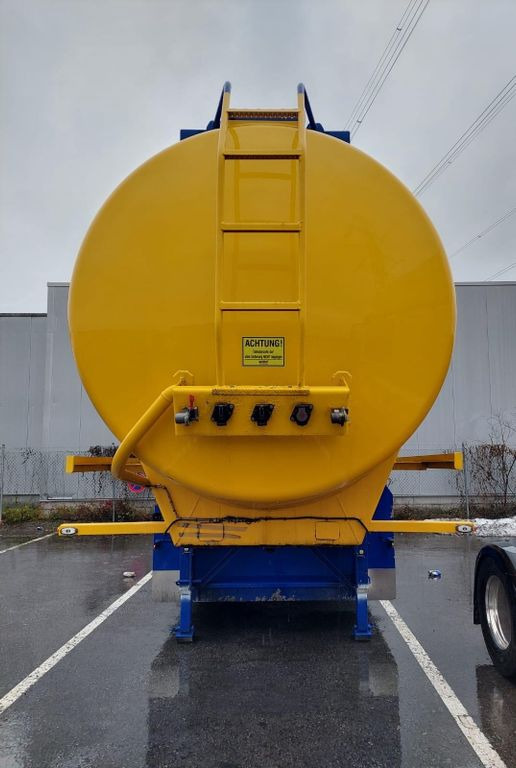 Schwarzmüller Schwingenschlögel,ADR,Diesel/Benzin, 5 Kammern Schwarzmüller Schwingenschlögel,ADR,Diesel/Benzin, 5 Kammern - Puspiekabe cisterna: foto 4 Schwarzmüller Schwingenschlögel,ADR,Diesel/Benzin, 5 Kammern Schwarzmüller Schwingenschlögel,ADR,Diesel/Benzin, 5 Kammern - Puspiekabe cisterna: foto 4