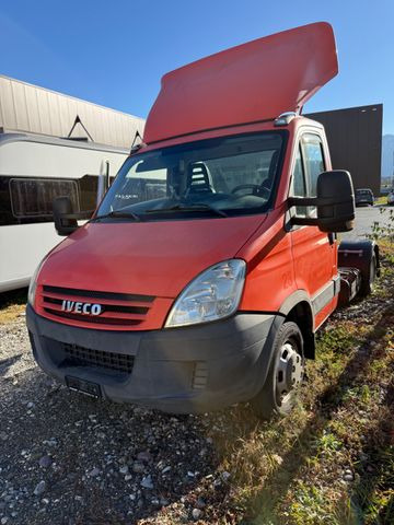 Iveco 50C18 Daily 4x2, E4, ONLY 79600km - Vilcējs: foto 1 Iveco 50C18 Daily 4x2, E4, ONLY 79600km - Vilcējs: foto 1