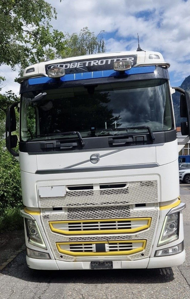 Volvo FH460 4x2R, E6, Ladebordwand - Kravas automašīna ar tentu: foto 3 Volvo FH460 4x2R, E6, Ladebordwand - Kravas automašīna ar tentu: foto 3