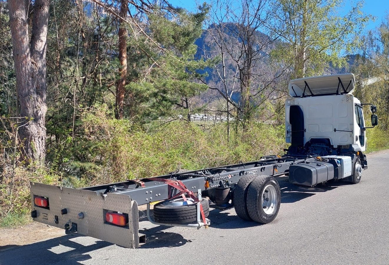 Zirgu kravas automašīna Volvo FL280 4x2, E6, Wohnwagen + 2 Pferdeplaetze Volvo FL280 4x2, E6, 7.40m Chassis, Fahrgestell: foto 9