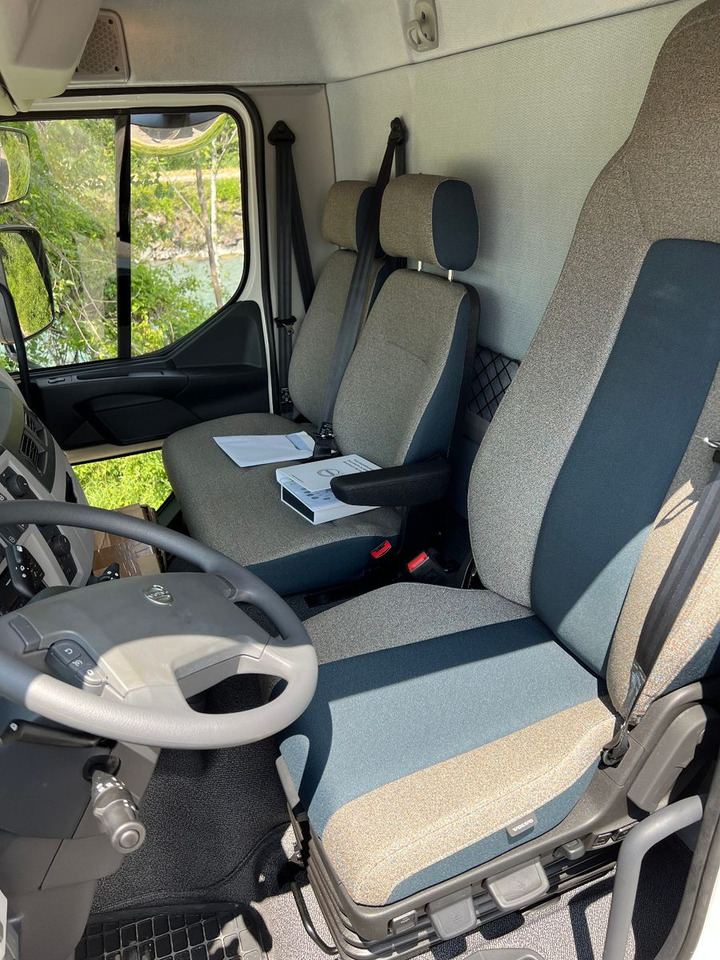 Zirgu kravas automašīna Volvo FL280 4x2, E6, Wohnwagen + 2 Pferdeplaetze Volvo FL280 4x2, E6, 7.40m Chassis, Fahrgestell: foto 12