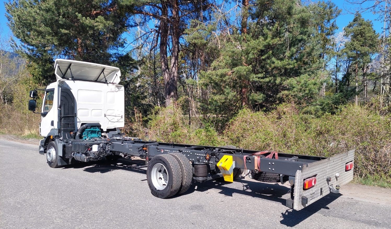 Zirgu kravas automašīna Volvo FL280 4x2, E6, Wohnwagen + 2 Pferdeplaetze Volvo FL280 4x2, E6, 7.40m Chassis, Fahrgestell: foto 7
