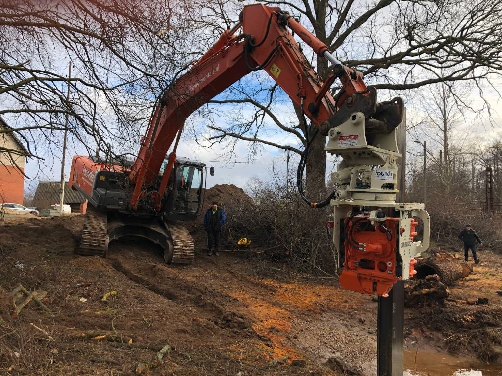 Movax Gilbert Grizzly MG-60 - Pāļu dzinējs: foto 4 Movax Gilbert Grizzly MG-60 - Pāļu dzinējs: foto 4