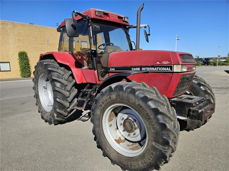 Case IH Maxxum 5140 - Traktors: foto 1 Case IH Maxxum 5140 - Traktors: foto 1