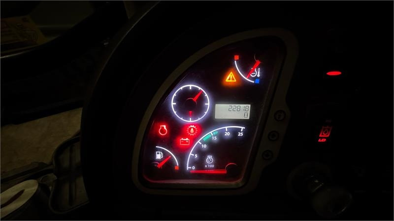 JCB 4CX 4CX - Ekskavators-iekrāvējs: foto 3 JCB 4CX 4CX - Ekskavators-iekrāvējs: foto 3