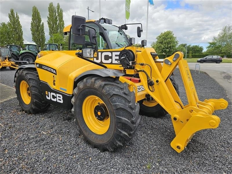 JCB 542-70 AGRI XTRA Centralsmøring - Teleskopiskais iekrāvējs: foto 2 JCB 542-70 AGRI XTRA Centralsmøring - Teleskopiskais iekrāvējs: foto 2