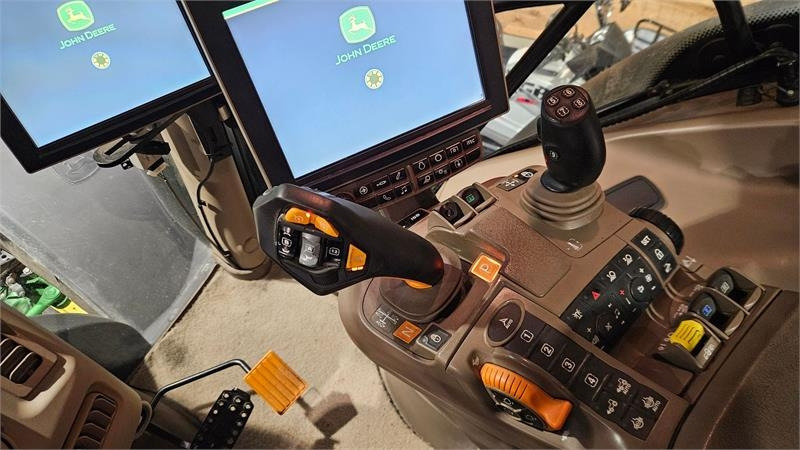 John Deere 6250R Ultimate Edition - Traktors: foto 5 John Deere 6250R Ultimate Edition - Traktors: foto 5