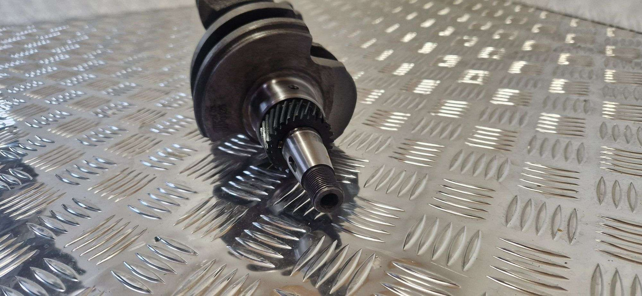 Crankshaft Perkins equivalent 115256830 crankshaft for 403c-11 - Dzinējs un rezerves daļas - Celtniecības tehnika: foto 3 Crankshaft Perkins equivalent 115256830 crankshaft for 403c-11 - Dzinējs un rezerves daļas - Celtniecības tehnika: foto 3