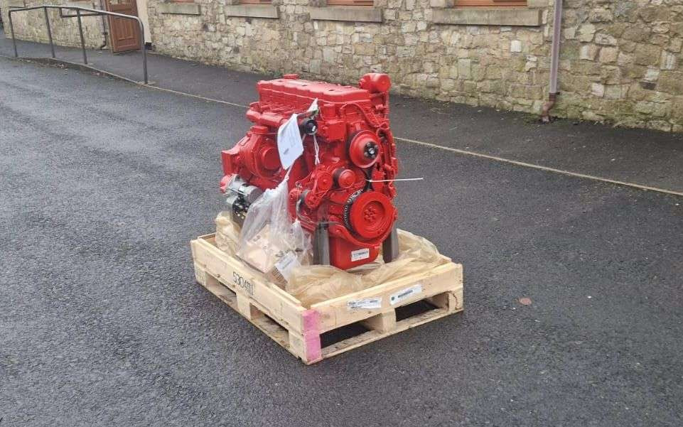 Cummins QSB 6.7 Engine CPL 4990 173kW (129hp) with CM850 (CM2850) ECU - Dzinējs - Celtniecības tehnika: foto 3 Cummins QSB 6.7 Engine CPL 4990 173kW (129hp) with CM850 (CM2850) ECU - Dzinējs - Celtniecības tehnika: foto 3