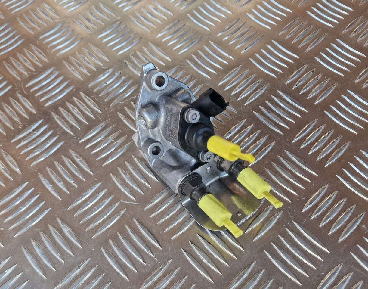 Genuine JCB BOSCH Dosing module 320/A9105 - Dzinējs un rezerves daļas - Celtniecības tehnika: foto 4 Genuine JCB BOSCH Dosing module 320/A9105 - Dzinējs un rezerves daļas - Celtniecības tehnika: foto 4