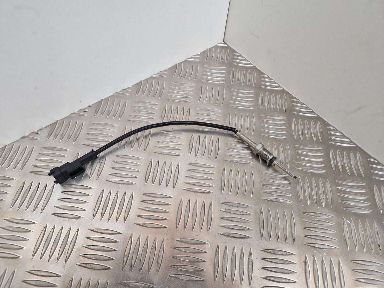 JCB Exhaust Temperature Sensor 320/06233 GENUINE JCB - Dzinējs un rezerves daļas - Celtniecības tehnika: foto 1 JCB Exhaust Temperature Sensor 320/06233 GENUINE JCB - Dzinējs un rezerves daļas - Celtniecības tehnika: foto 1