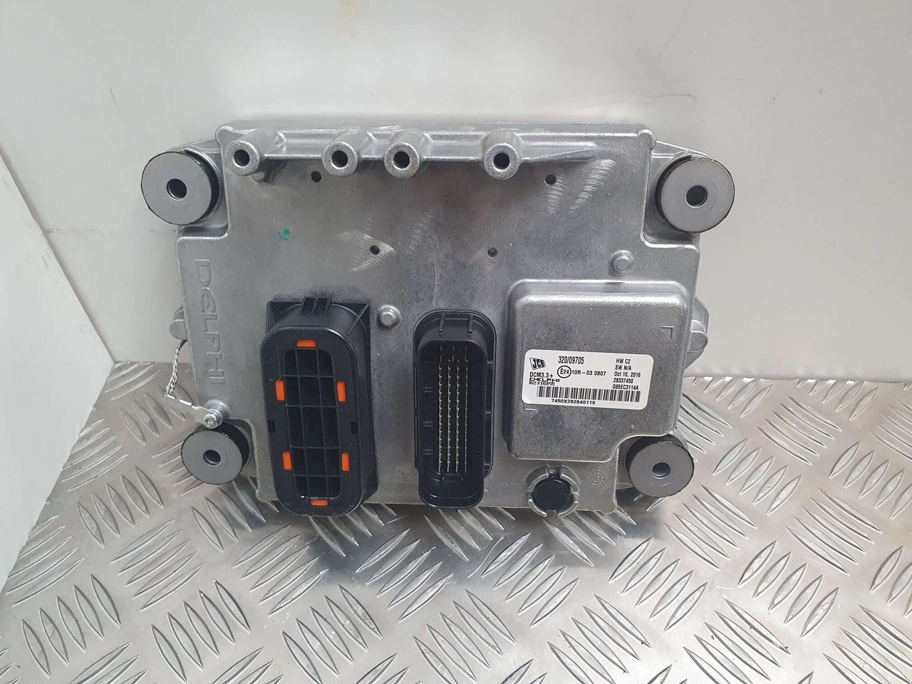 JCB blank ECU 320/09705 JCB ECM 444 T4 Delphi DCM3.3+ - Dzinējs un rezerves daļas - Celtniecības tehnika: foto 1 JCB blank ECU 320/09705 JCB ECM 444 T4 Delphi DCM3.3+ - Dzinējs un rezerves daļas - Celtniecības tehnika: foto 1