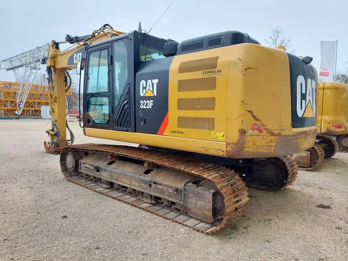 2017 Caterpillar 323F - Kāpurķēžu ekskavators: foto 4 2017 Caterpillar 323F - Kāpurķēžu ekskavators: foto 4