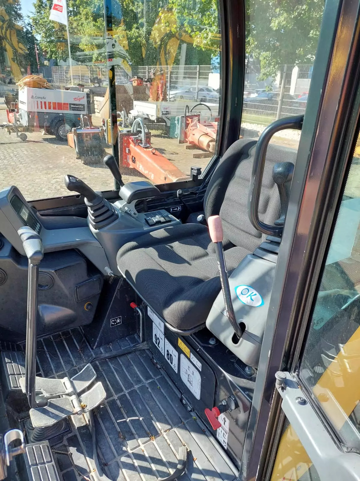 2017 Yanmar SV16 - Mini-ekskavators: foto 5 2017 Yanmar SV16 - Mini-ekskavators: foto 5