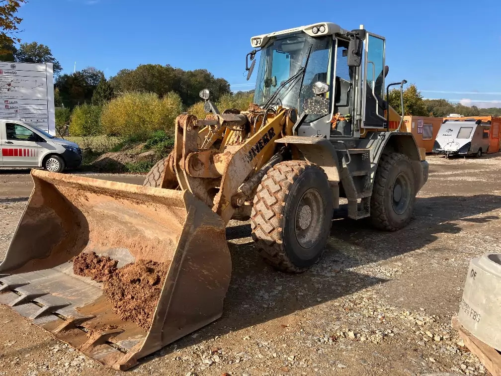 2018 Liebherr L 526 - Riteņu iekrāvējs: foto 1 2018 Liebherr L 526 - Riteņu iekrāvējs: foto 1