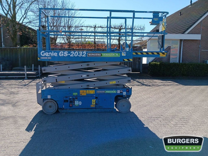 Genie GS2032 - Šķērveida pacēlājs: foto 5 Genie GS2032 - Šķērveida pacēlājs: foto 5
