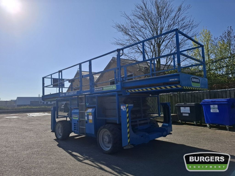 Genie GS4390 RT - Šķērveida pacēlājs: foto 4 Genie GS4390 RT - Šķērveida pacēlājs: foto 4