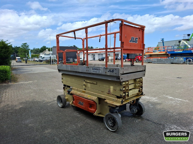 JLG 3246ES - Šķērveida pacēlājs: foto 2 JLG 3246ES - Šķērveida pacēlājs: foto 2