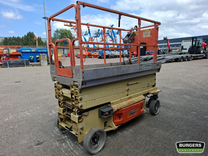 JLG 3246ES - Šķērveida pacēlājs: foto 3 JLG 3246ES - Šķērveida pacēlājs: foto 3